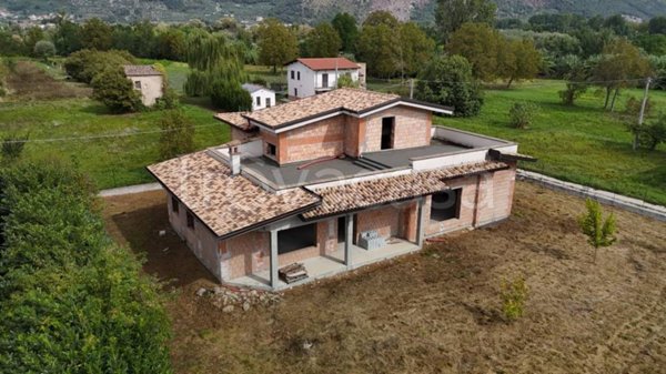 casa indipendente in vendita a Sora