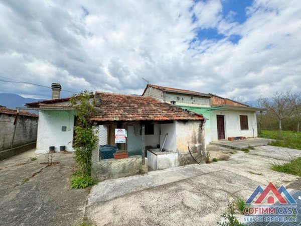 casa indipendente in vendita a Sora