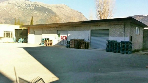 locale di sgombero in vendita a Sora