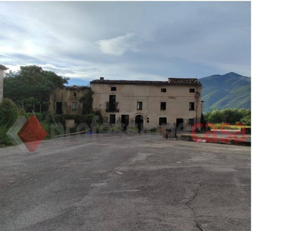 casa indipendente in vendita a Sora