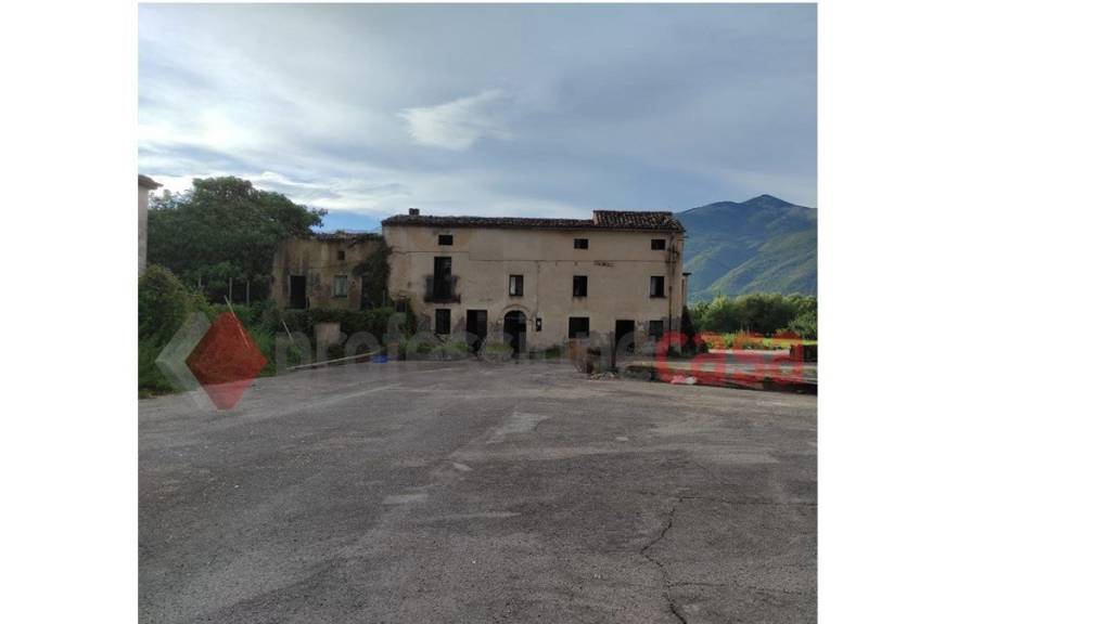 casa indipendente in vendita a Sora