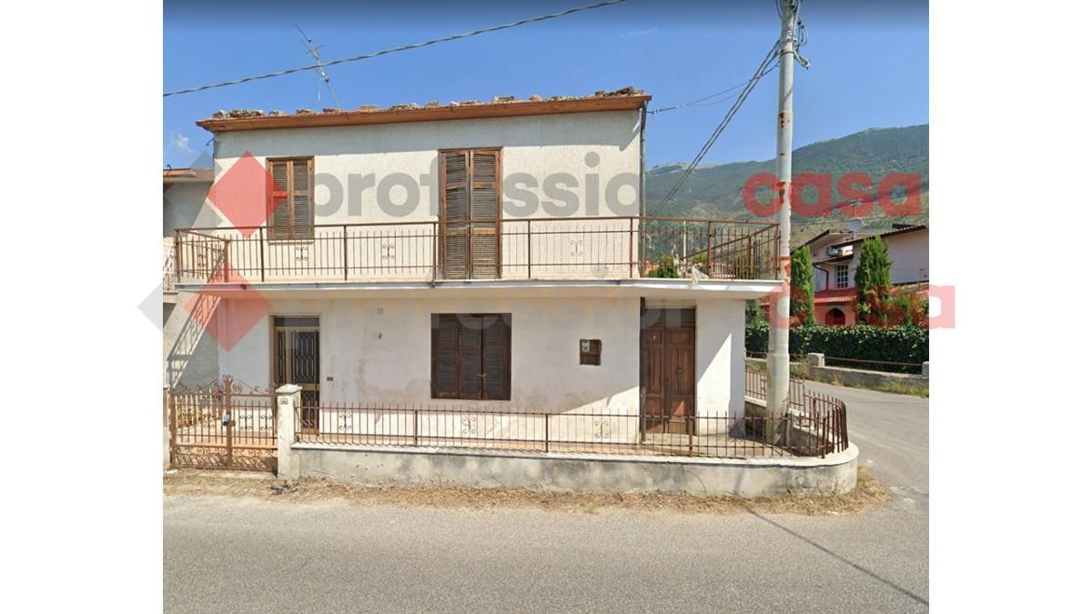 casa indipendente in vendita a Sora