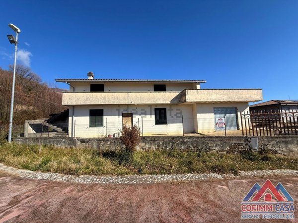 casa indipendente in vendita a Sora