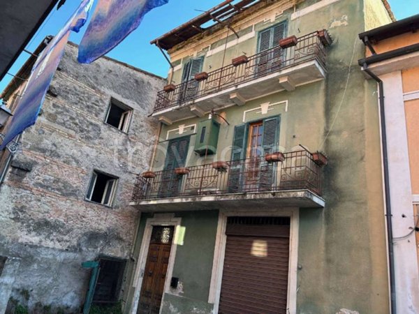 casa indipendente in vendita a Sora