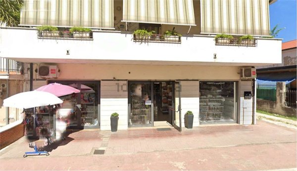 locale di sgombero in vendita a Sora