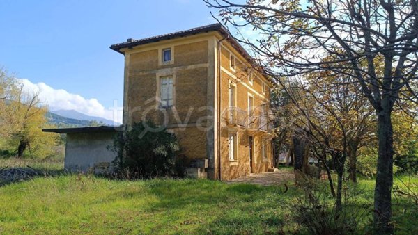 casa indipendente in vendita a Sora