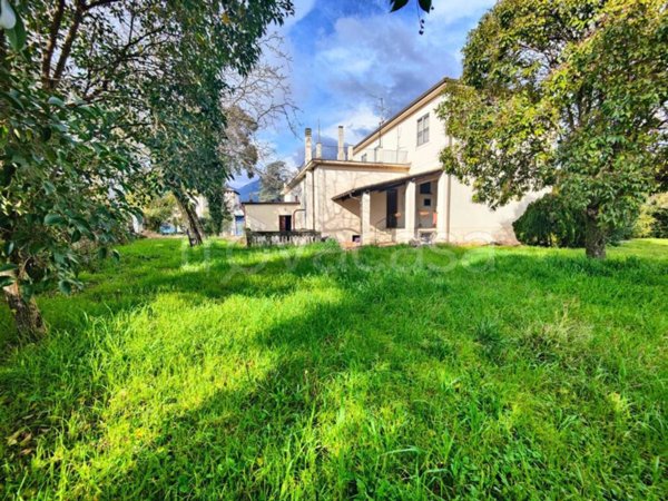 casa indipendente in vendita a Sora