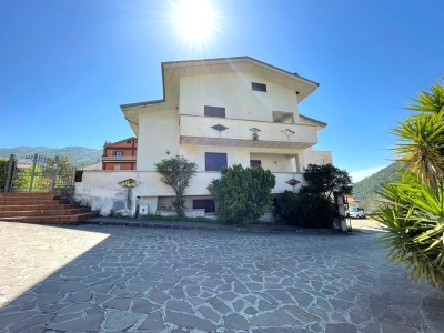 casa indipendente in vendita a Sora