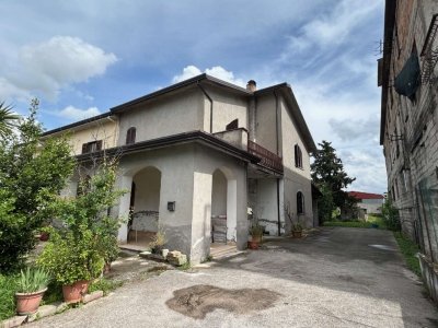 casa indipendente in vendita a Sora