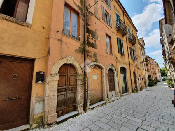 negozio in vendita a Sora