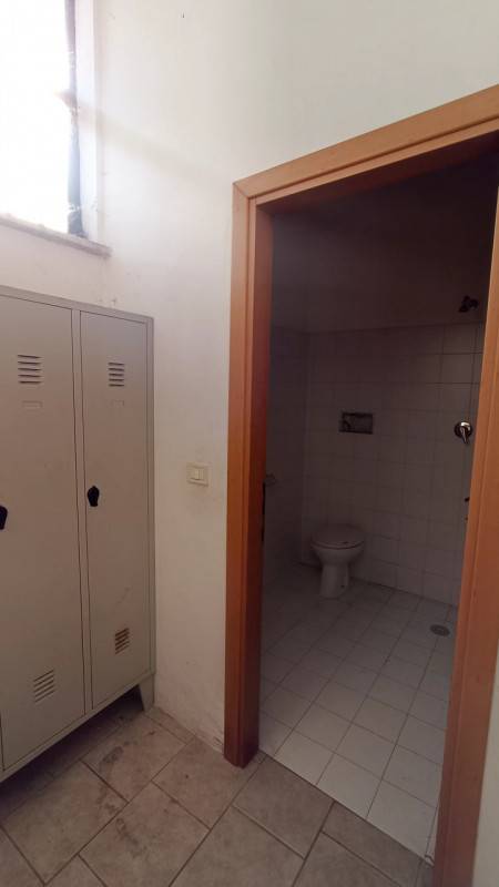 locale di sgombero in vendita a Sora