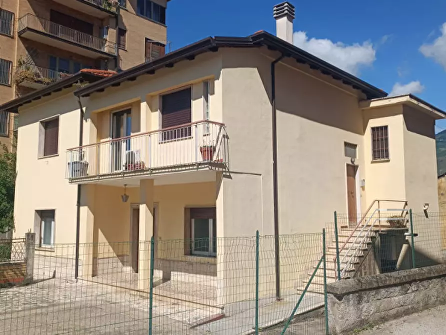 casa indipendente in vendita a Sora