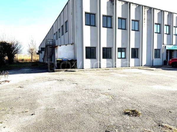 capannone in vendita a Sora