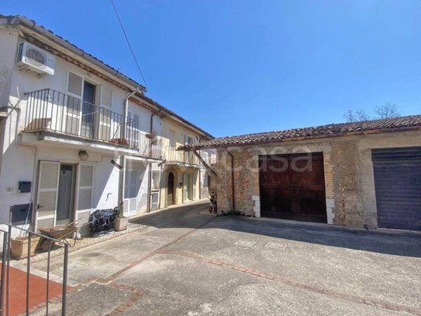 appartamento in vendita a Sora in zona Carnello
