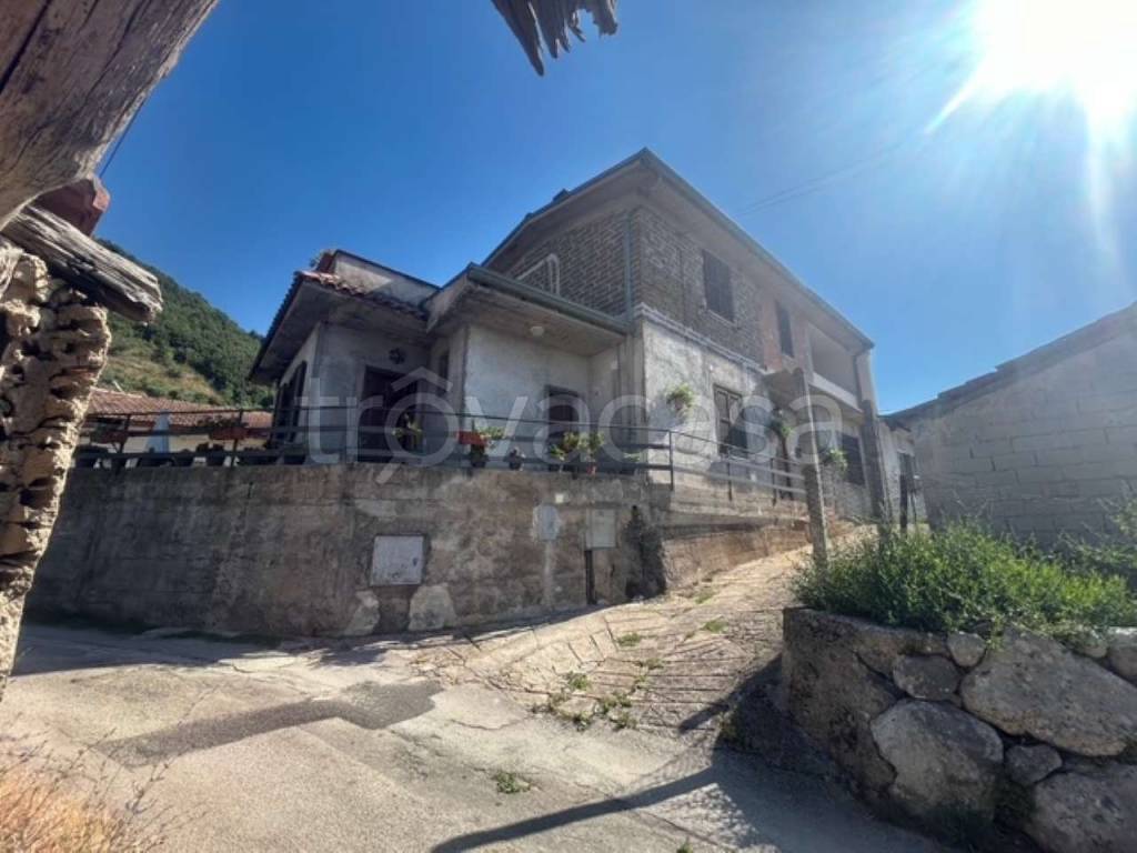 casa indipendente in vendita a Sora