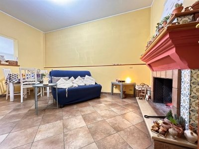 casa indipendente in vendita a Sora in zona Carnello