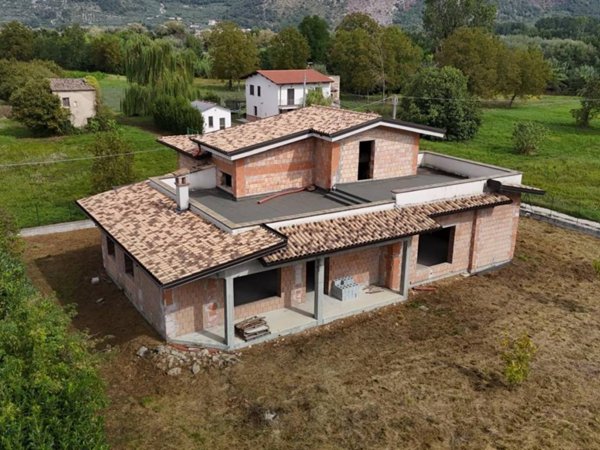casa indipendente in vendita a Sora