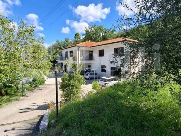 casa indipendente in vendita a Sora