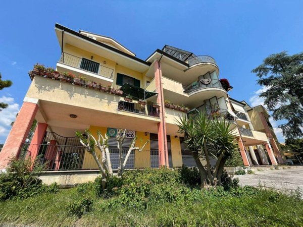appartamento in vendita a Sora in zona Carnello