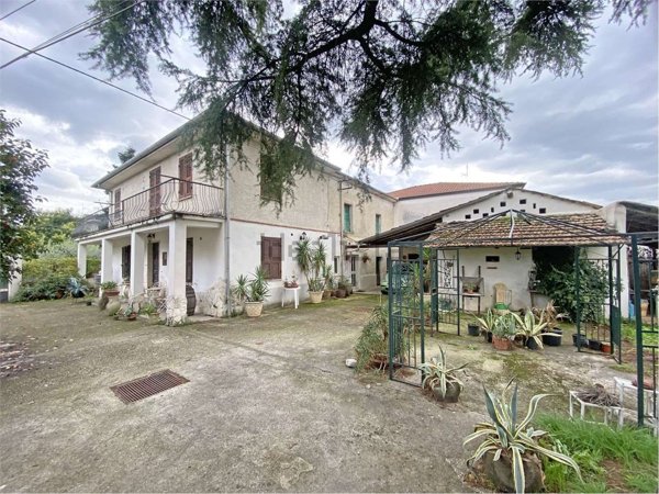 casa indipendente in vendita a Sora