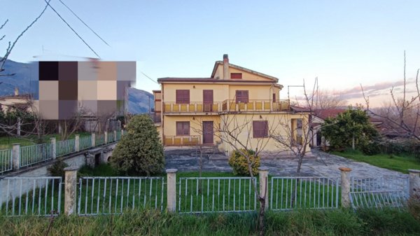casa indipendente in vendita a Sora