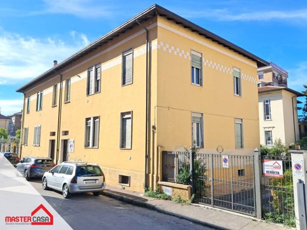 casa indipendente in vendita a Sora