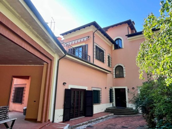 casa indipendente in vendita a Sora