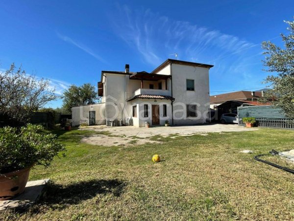 casa indipendente in vendita a Sora