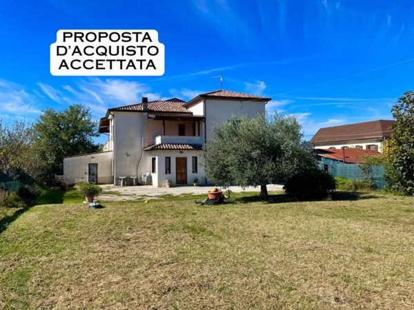 casa indipendente in vendita a Sora