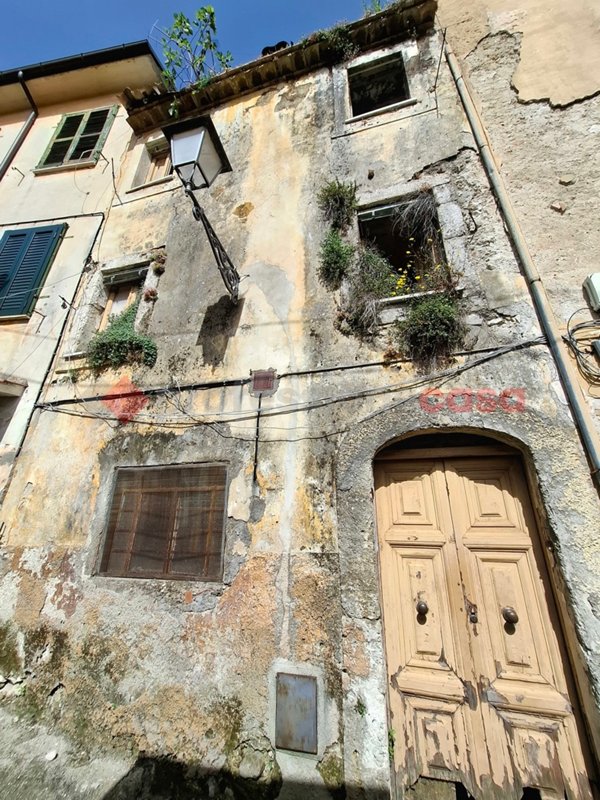 casa indipendente in vendita a Sora