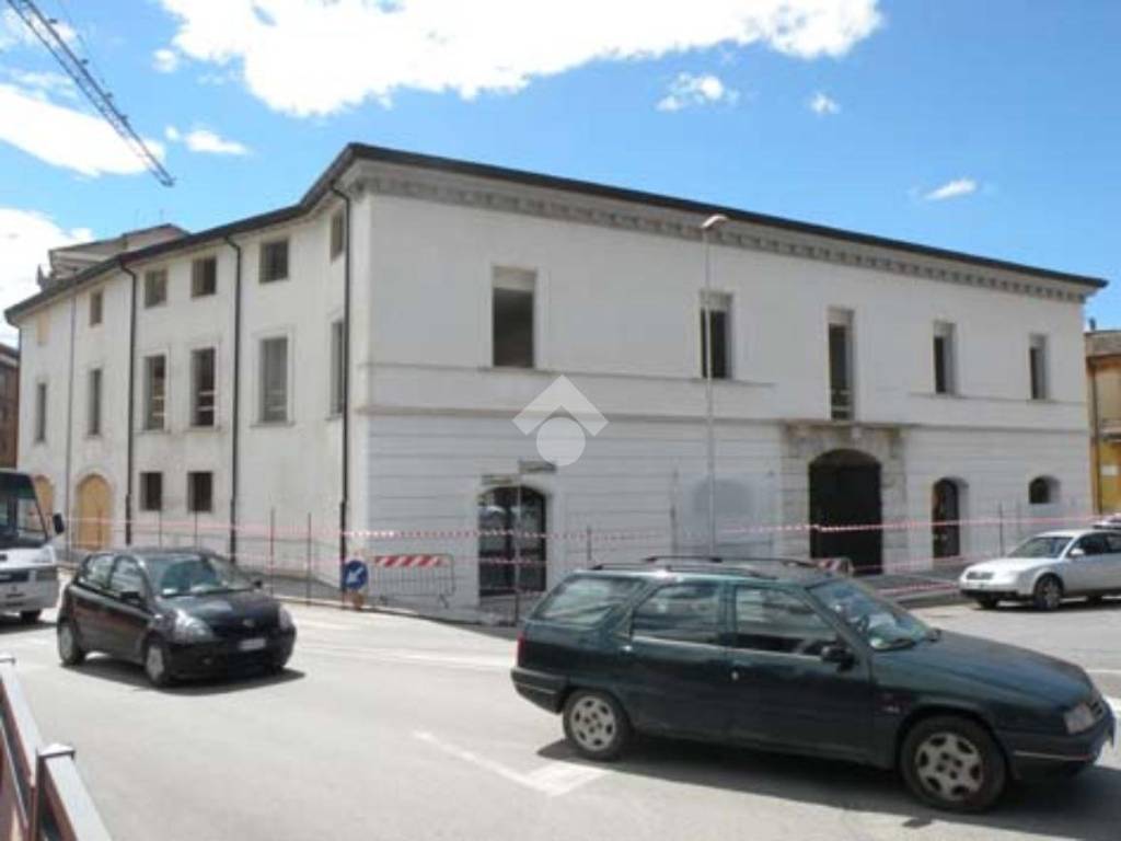 intera palazzina in vendita a Sora