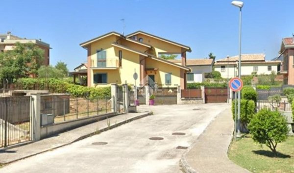 casa indipendente in vendita a Sora