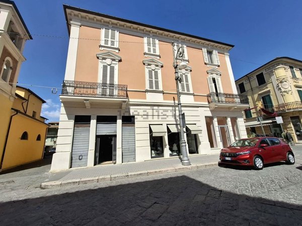 ufficio in vendita a Sora