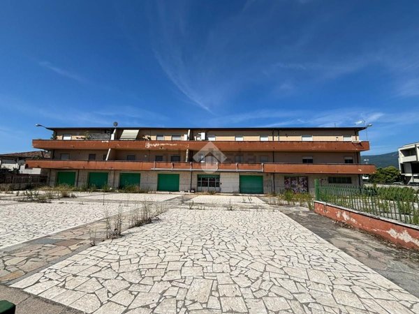 locale commerciale in vendita a Sora