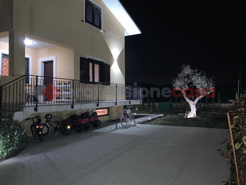 casa indipendente in vendita a Sora