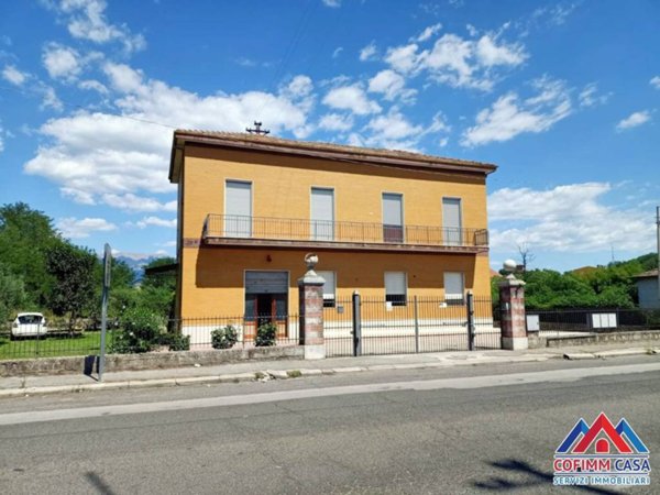 casa indipendente in vendita a Sora