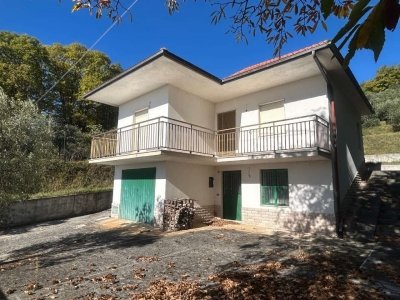 casa indipendente in vendita a Sora