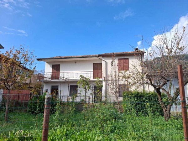 casa indipendente in vendita a Sora