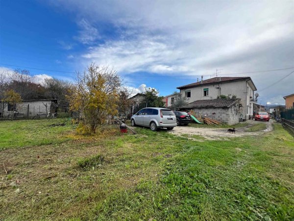 casa indipendente in vendita a Sora