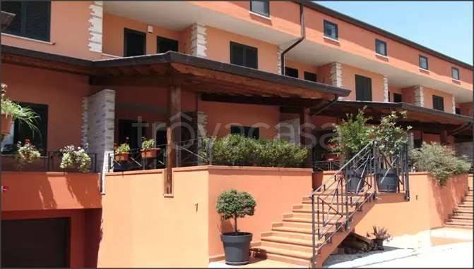 casa indipendente in vendita a Sora