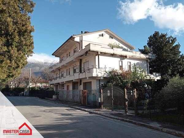 casa indipendente in vendita a Sora