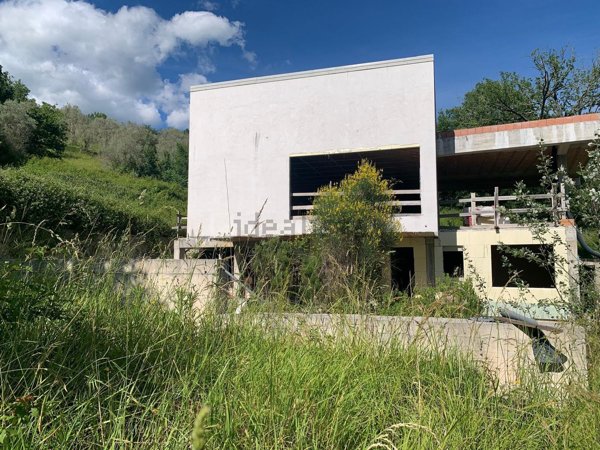 casa indipendente in vendita a Sora