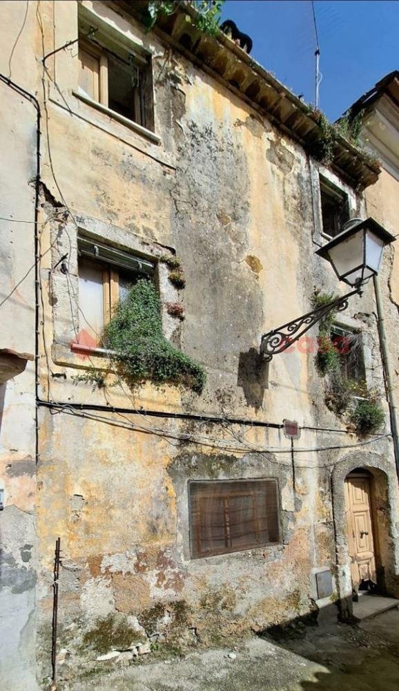 casa indipendente in vendita a Sora