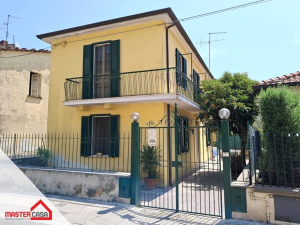 casa indipendente in vendita a Sora