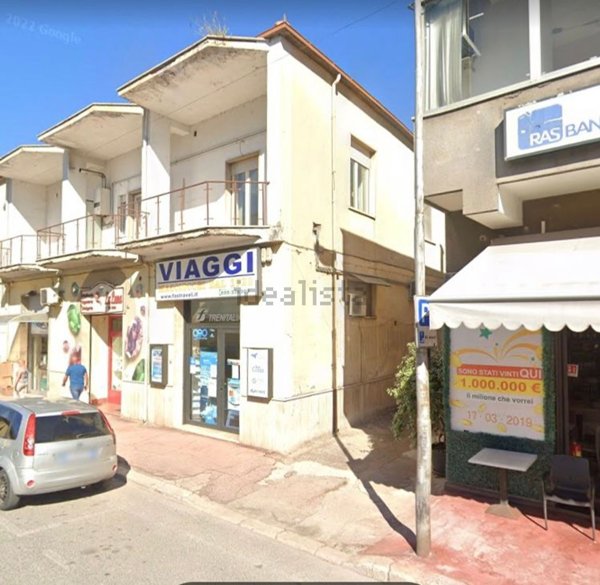 locale commerciale in vendita a Sora