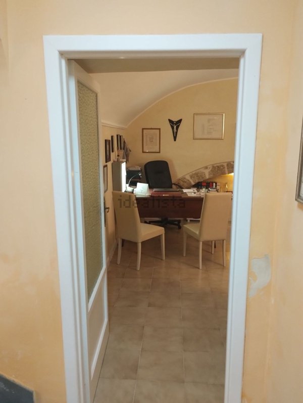 locale commerciale in vendita a Sora