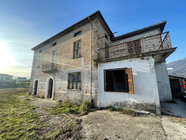 casa indipendente in vendita a Sora