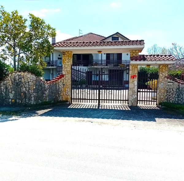 casa indipendente in vendita a Sora