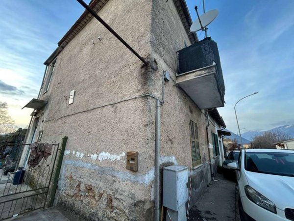 casa indipendente in vendita a Sora