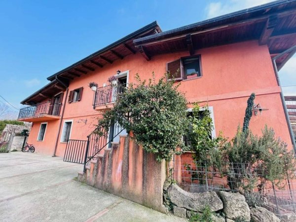 casa indipendente in vendita a Sora